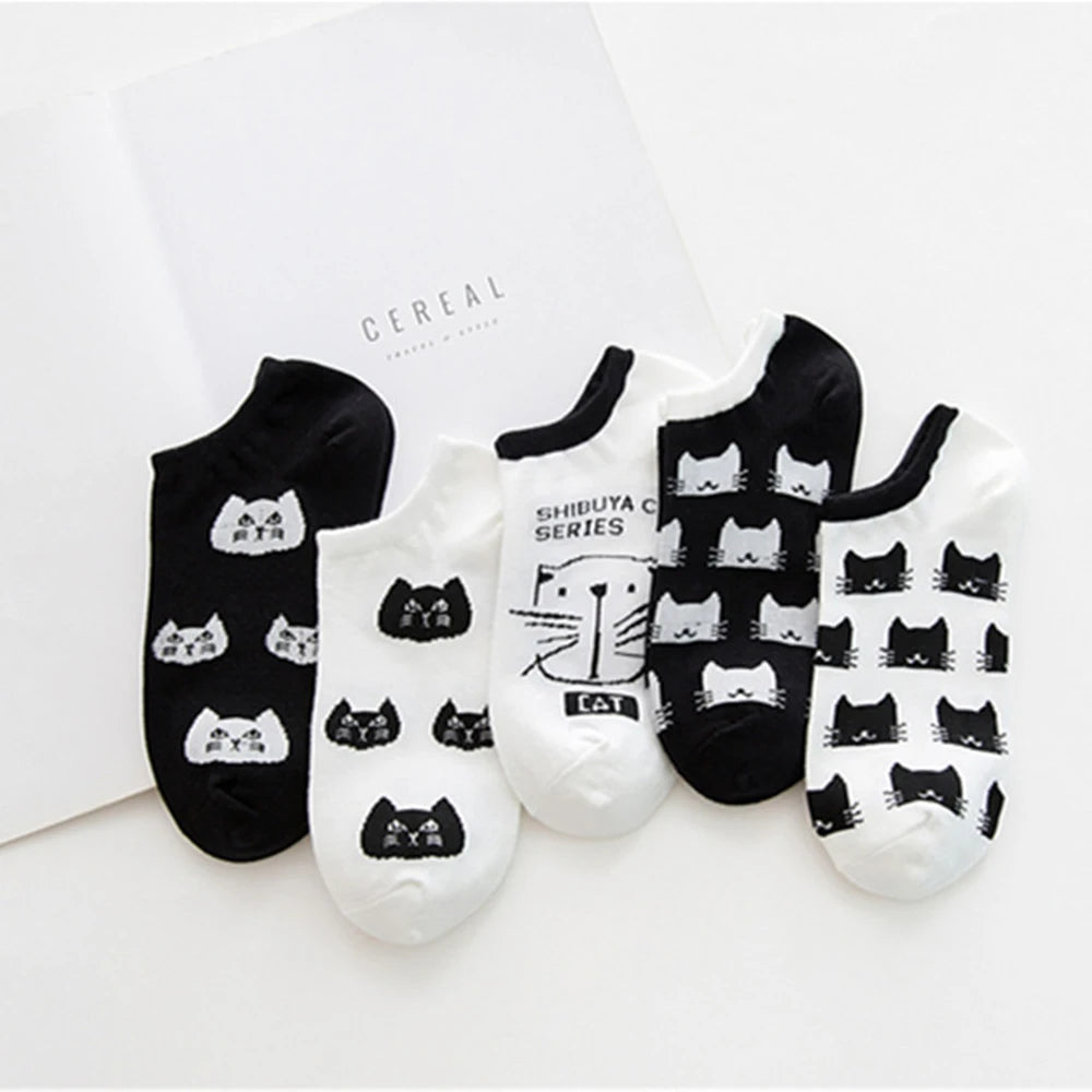 Adorable Cat-Themed Ankle Socks for Fashion-Forward Women - Image 4