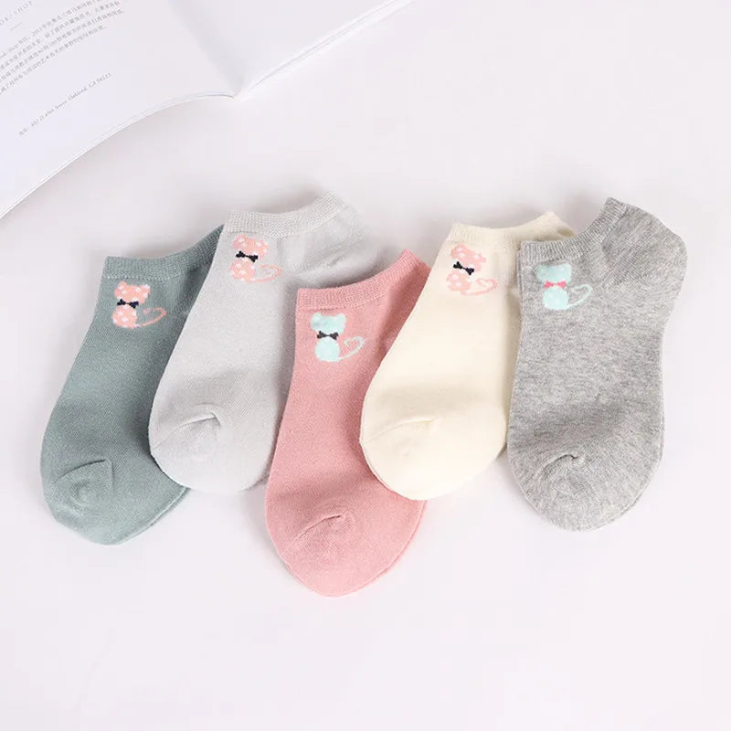 Adorable Cat-Themed Ankle Socks for Fashion-Forward Women - Image 9