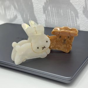 Refreshing World Rabbit Hair Claw