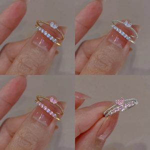Aesthetic Elegant Dainty Crystal Heart Rings